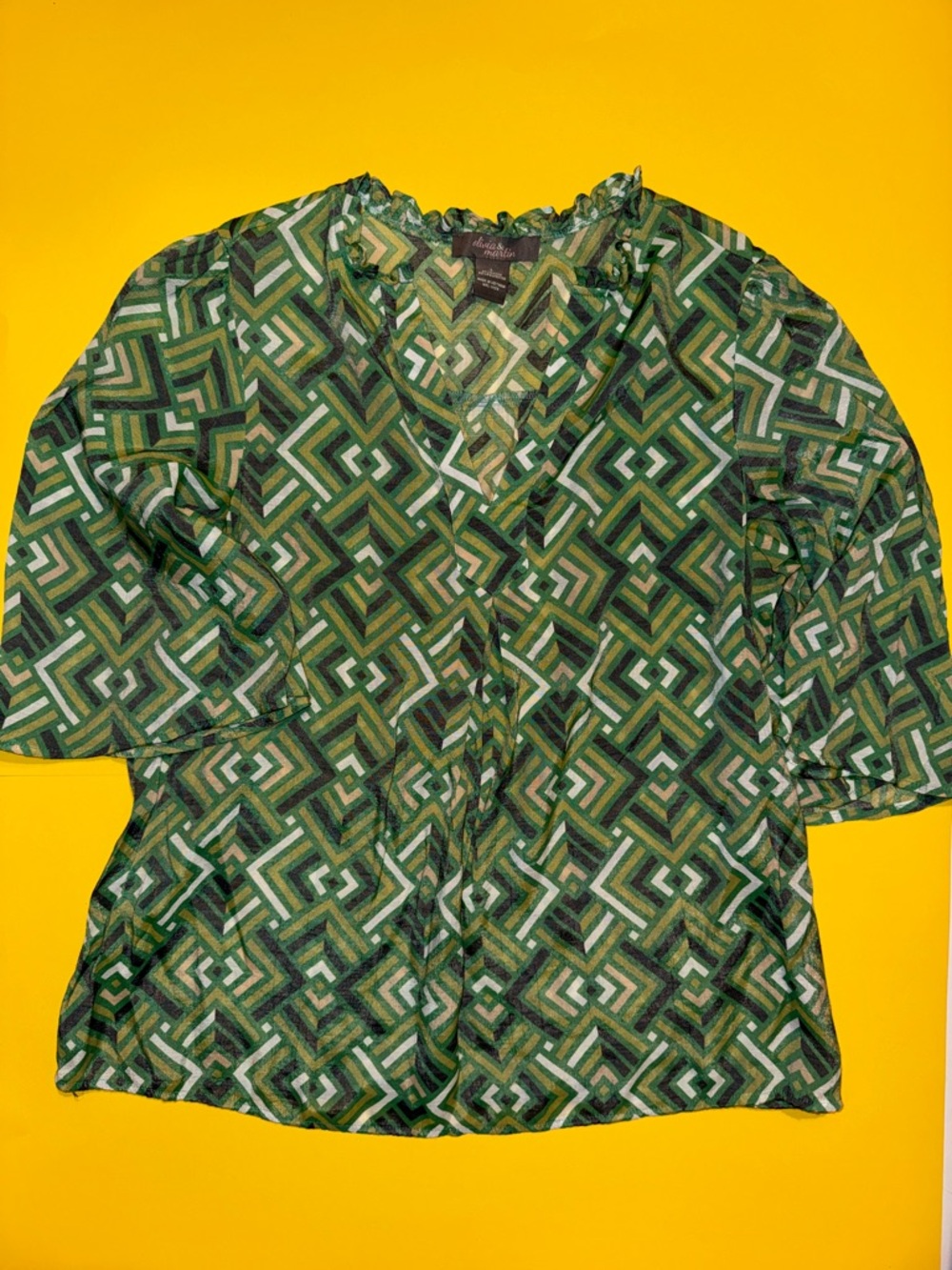 Olivia & Martin Green Ruffle-Trim V-Neck Blouse Sz Large